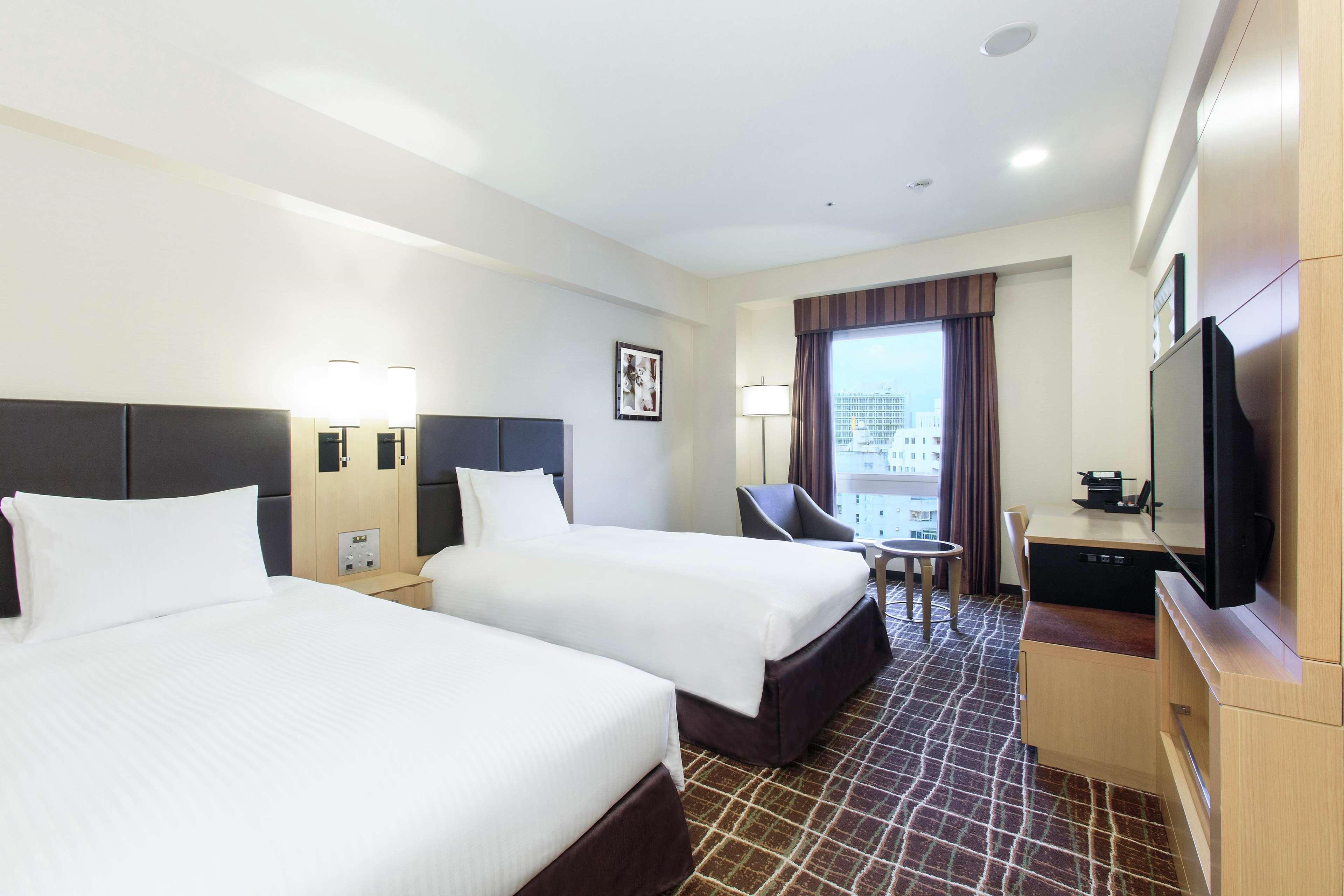Doubletree By Hilton Naha Hotel Kültér fotó