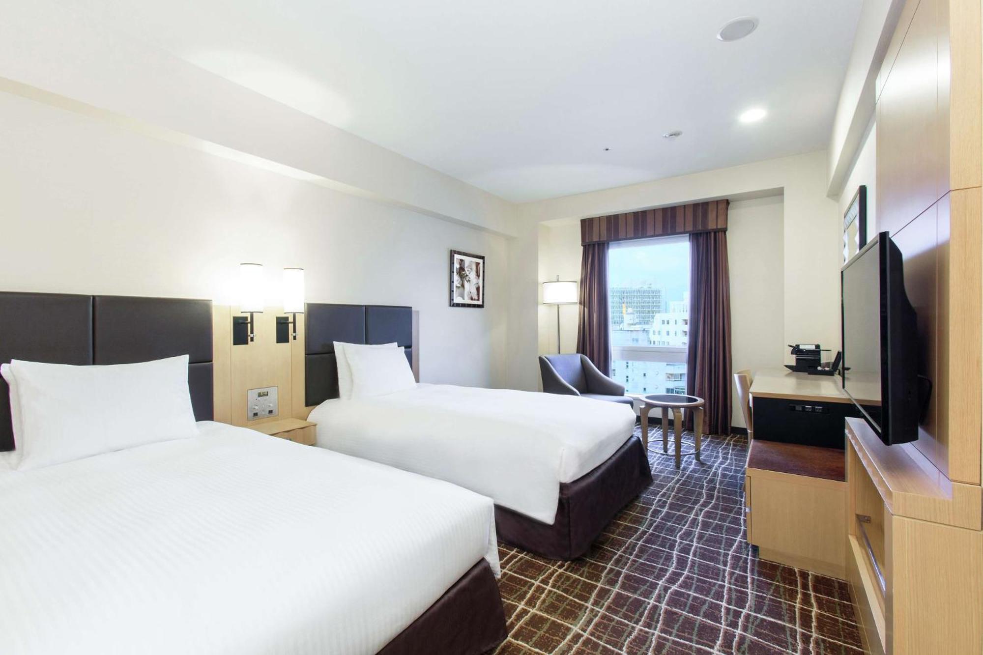 Doubletree By Hilton Naha Hotel Kültér fotó