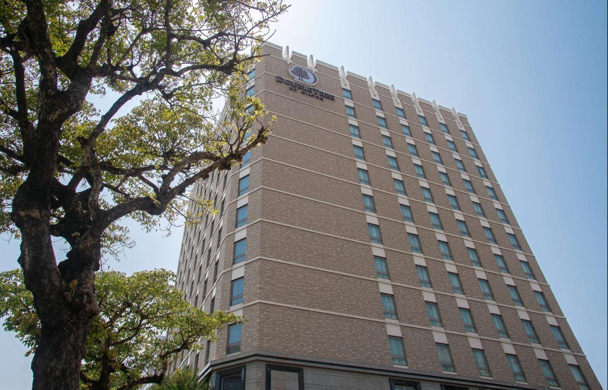 Doubletree By Hilton Naha Hotel Kültér fotó